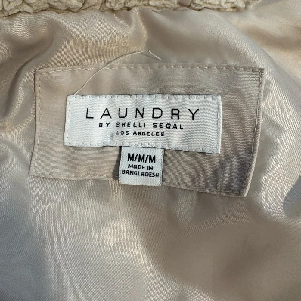 Laundry by Shelli Segal Quilted Coat – Size Medium - Picture 3 of 4